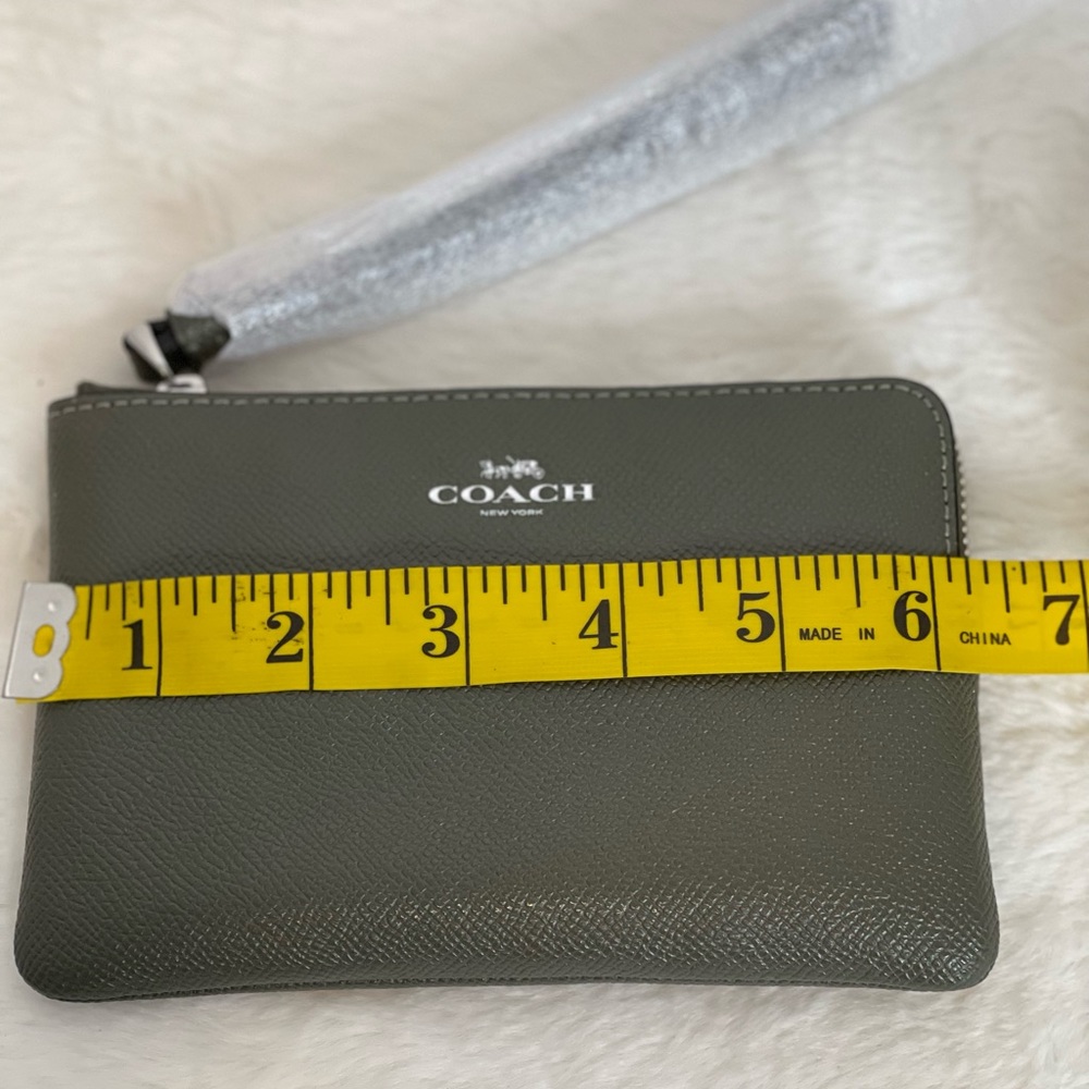 Coach Corner Wristlet Wallet Leather - Picture 6 of 7